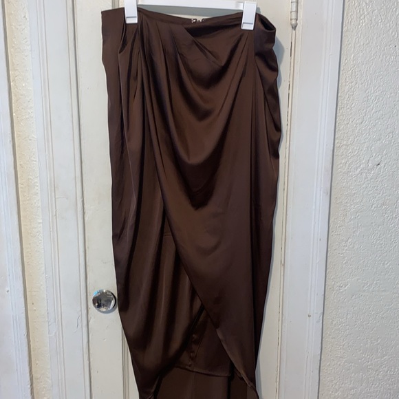 Fashion Nova Brown Skirt Set - Picture 9 of 10